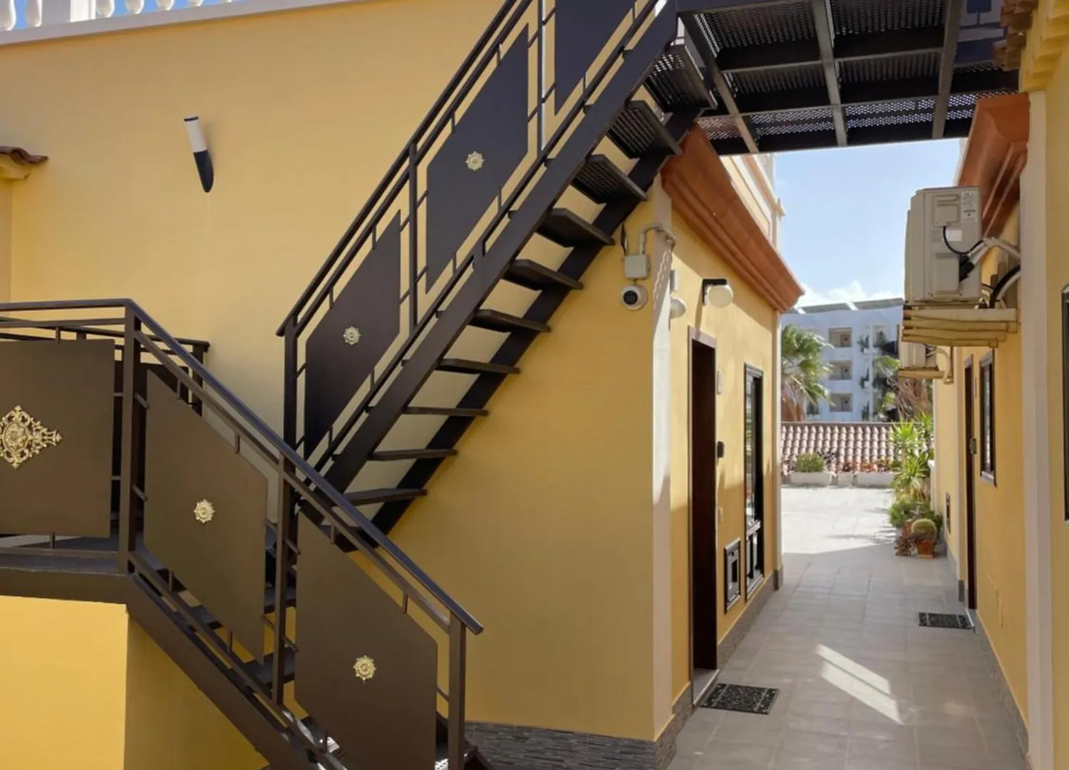 Cozy Two Bedroom Apartment In San Blas Golf Del Sur Tenerife San Miguel de Abona Espagne